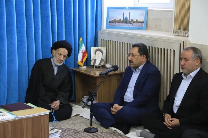 تجارت سریع‌ترین راه برای بهبود معیشت مردم است