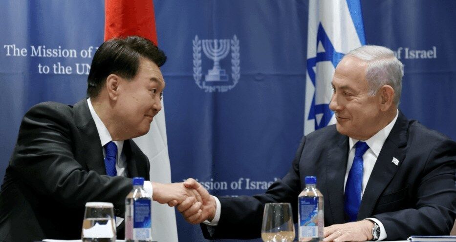 هدیه سامسونگ برای مردم خاورمیانه| ماجرای اپلیکشین حذف نشدنی