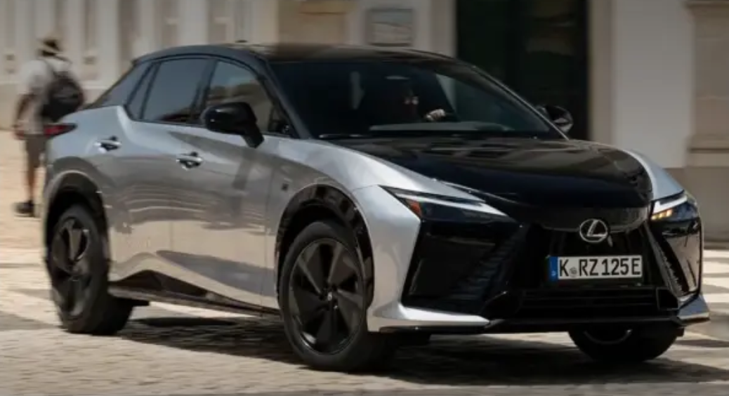 لکسوس RZ ۳۰۰e؛ کراساوور تمامبرقی لکسوس در ایران!