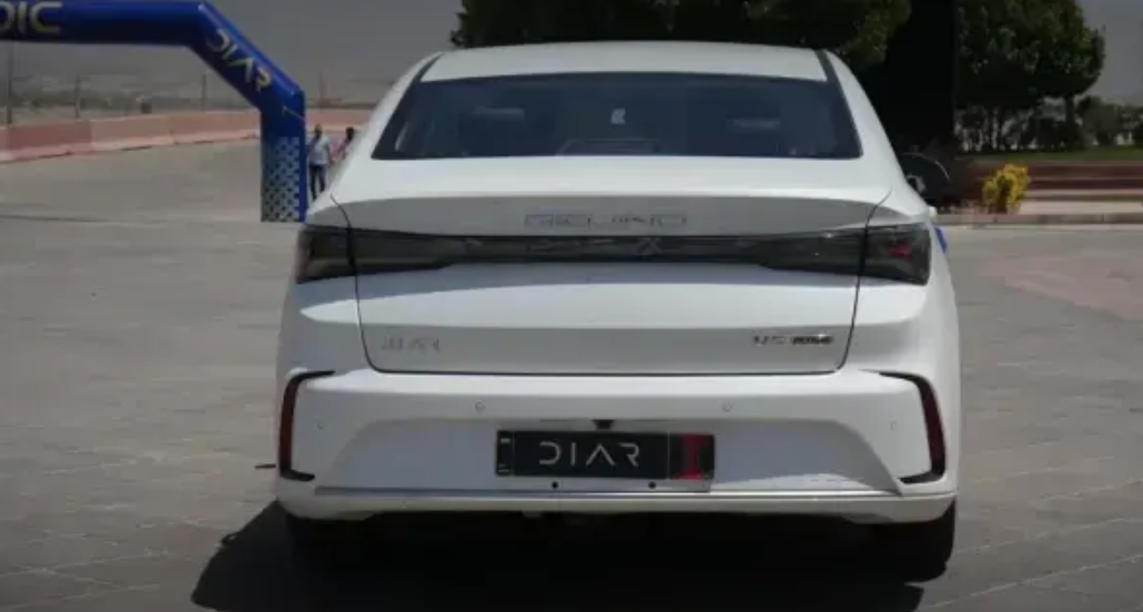 سابرینا U۵ پلاس (بیجینگ) دیار خودرو پلاک ملی دریافت کرد