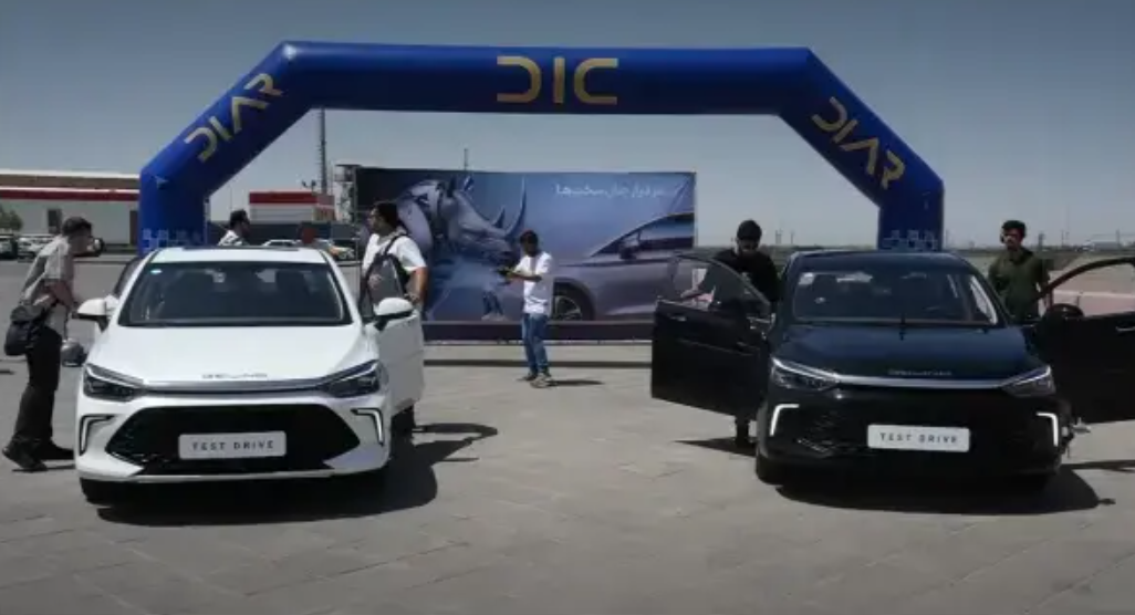 سابرینا U۵ پلاس (بیجینگ) دیار خودرو پلاک ملی دریافت کرد