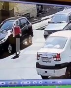 فیلم لحظه سرقت وحشیانه گردنبند زن جوان در بلوار فردوس تهران