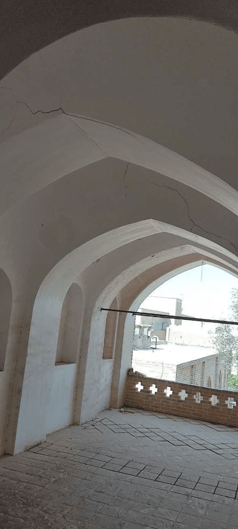 خسارت زمینلرزهٔ ۵.۳ ریشتری به بناهای تاریخی زواره