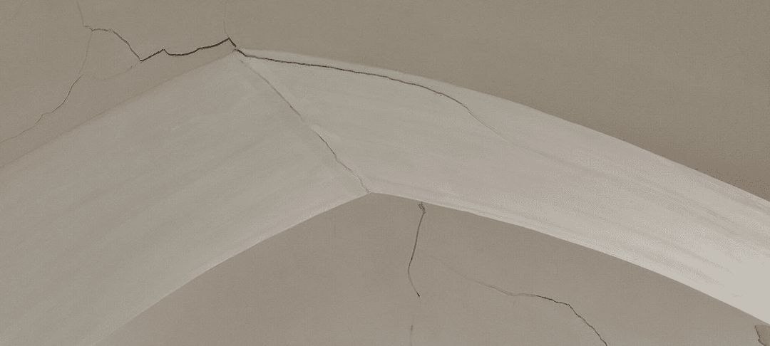 خسارت زمینلرزهٔ ۵.۳ ریشتری به بناهای تاریخی زواره