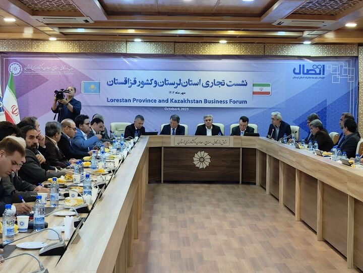 لرستان آماده توسعه روابط تجاری و صادراتی با قزاقستان است