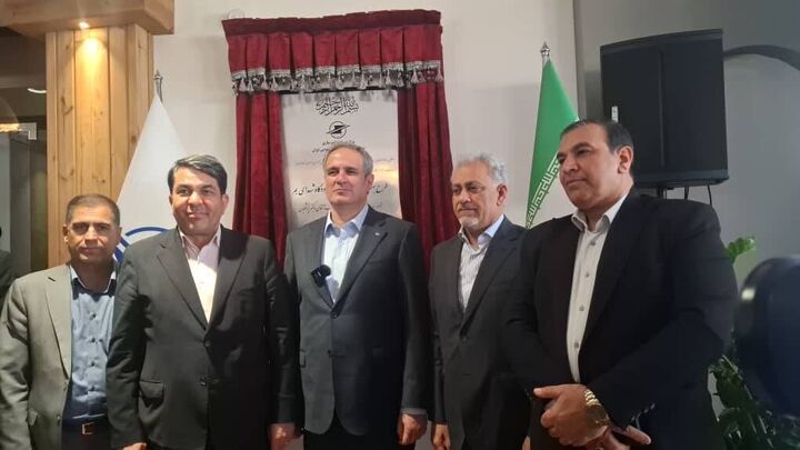 طرح بهسازی سطوح پروازی فرودگاه شهدای بم با دستور رئیسجمهور افتتاح شد