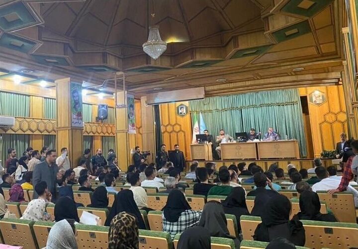 آغاز دادگاه علنی موبایل موسوی با ۴ هزار و ۸۹۲ شاکی در ساری