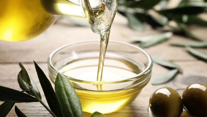 خواص و کاربردهای بی‌نظیر روغن زیتون برای پوست، مو، آشپزی و کاهش وزن