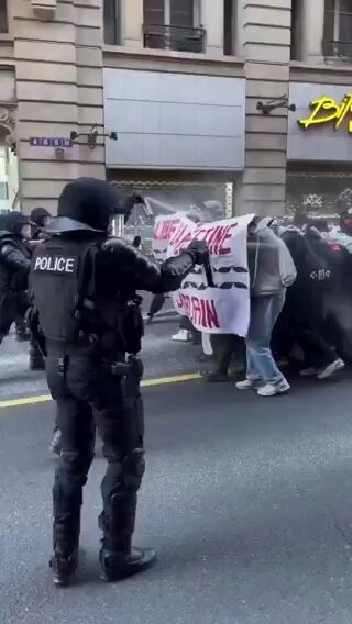 پلیس سوئد تظاهرات حامیان فلسطین را سرکوب کرد