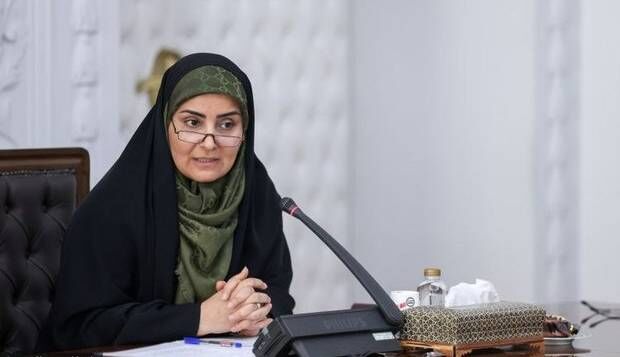 بار کشور چین از طریق پاکستان و ایران منتقل میشود بار کشور چین از طریق پاکستان و ایران منتقل میشود