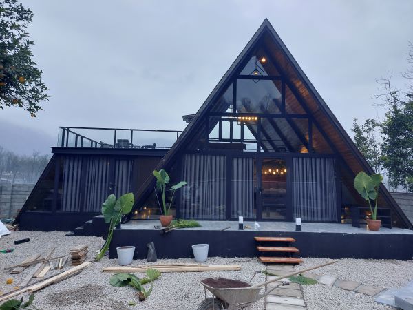 خرید و قیمت کلبه پیش ساخته ؛ مراحل ساخت، مزایا انواع آن