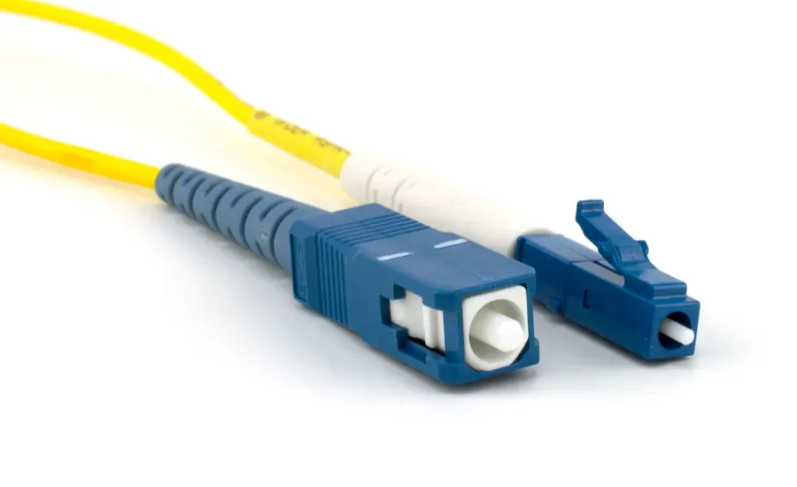 معیارهای انتخاب بهترین پچکورد فیبر نوری