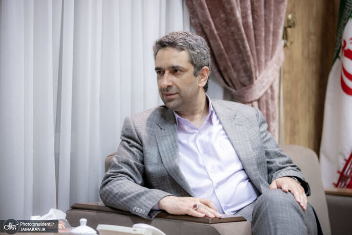 معاون پزشکیان: بنزین باید گران شود