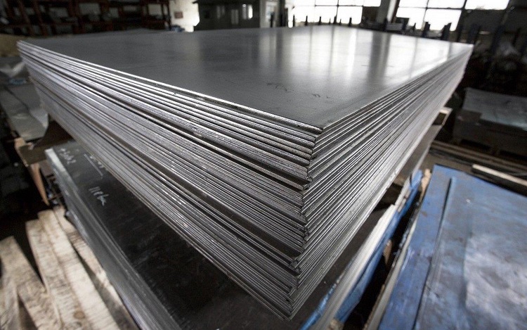 چطور قبل از خرید، قیمت واقعی ورق امروز را تشخیص دهیم؟