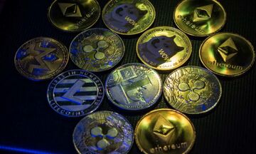 ۱۰ رمزارز برتر بازار ارز دیجیتال | اتریوم، ریپل و سولانا زیر فشار فروش