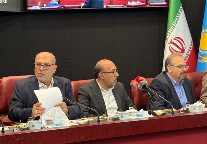 کاهش ۱۵ درصدی واردات و تحقق ۲۶ میلیارد دلار صادرات غیرنفتی در نیمه نخست ۱۴۰۴