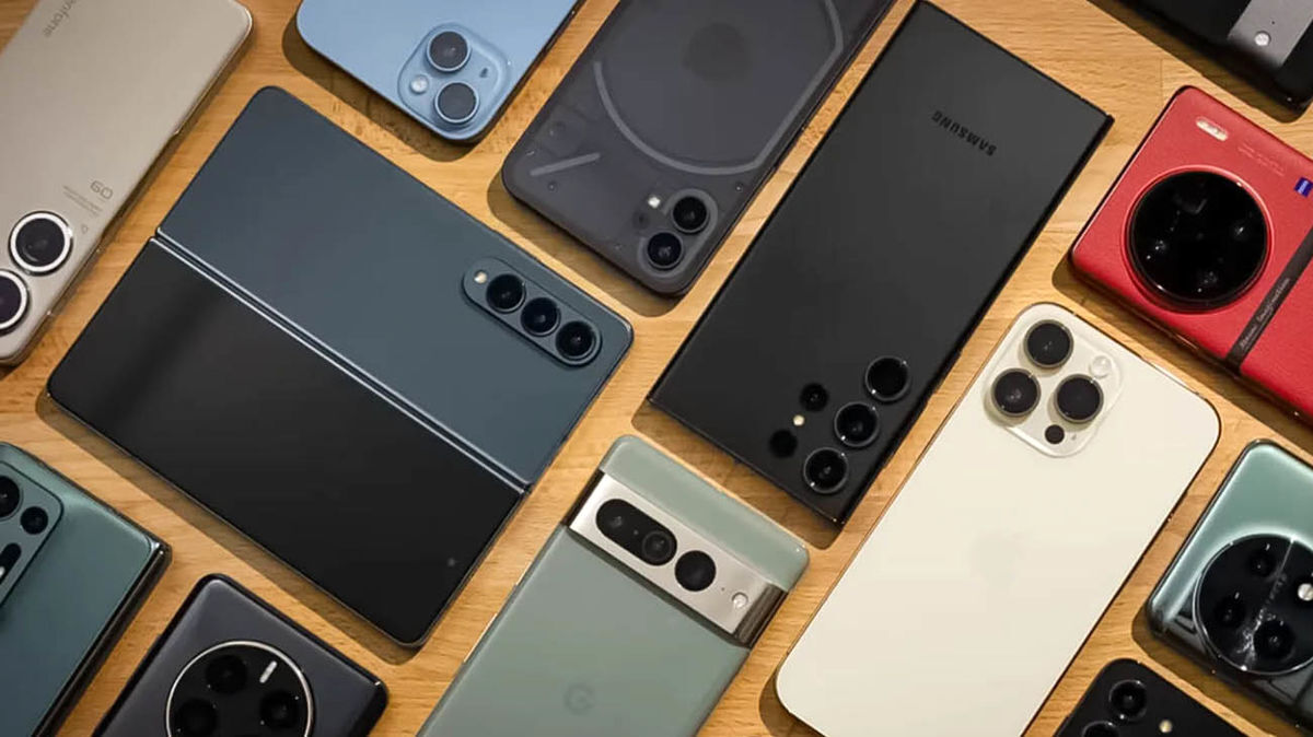 قیمت روز انواع تلفن همراه ۱۷ آذر ۱۴۰۴