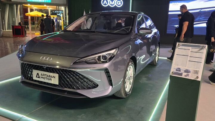 خریداران خودرو مراقب حواله و خالی فروشی دلالان باشند