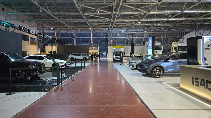 نصف جهان در مسیر تحول خودرویی؛ از پلتفرم های هیبریدی تا رقابت برندهای نو ظهور