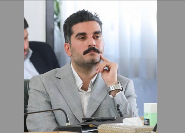 رئیس امور اطلاع رسانی دولت پیامک حقوقش را منتشر کرد رئیس امور اطلاع رسانی دولت پیامک حقوقش را منتشر کرد