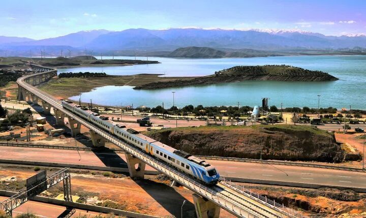 سوت نخستین قطار گردشگری گیلان به صدا درمی‌آید