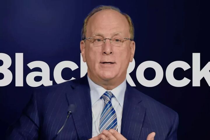 مدیرعامل بلکراک: طلا و کریپتو پناهگاه سرمایهگذاران در بحران جهانی هستند مدیرعامل بلکراک: طلا و کریپتو پناهگاه سرمایهگذاران در بحران جهانی هستند