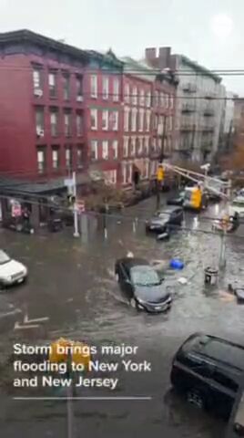 سیل در نیویورک قربانی گرفت سیل در نیویورک قربانی گرفت