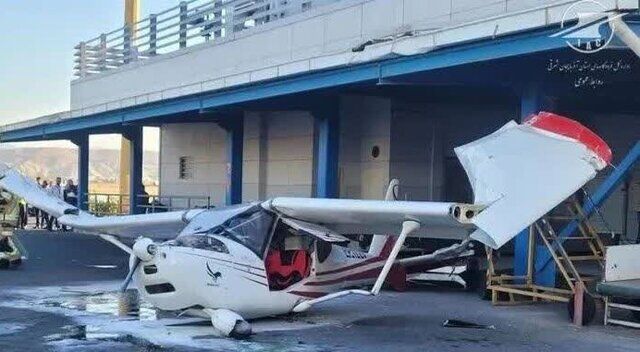 خروج هواپیمای آموزشی از باند در فرودگاه تبریز خروج هواپیمای آموزشی از باند در فرودگاه تبریز