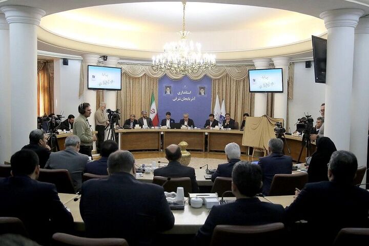 اتصال مدارس و مراکز درمانی به شبکه اینترنت پرسرعت در اولویت است