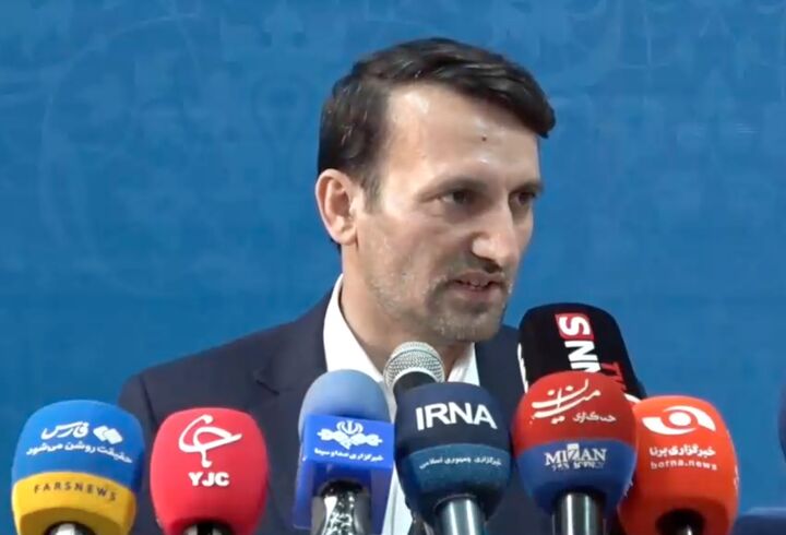 تعداد معلمان مدارس در سال تحصیلی جاری ۲۰ هزار نفر افزایش یافته است