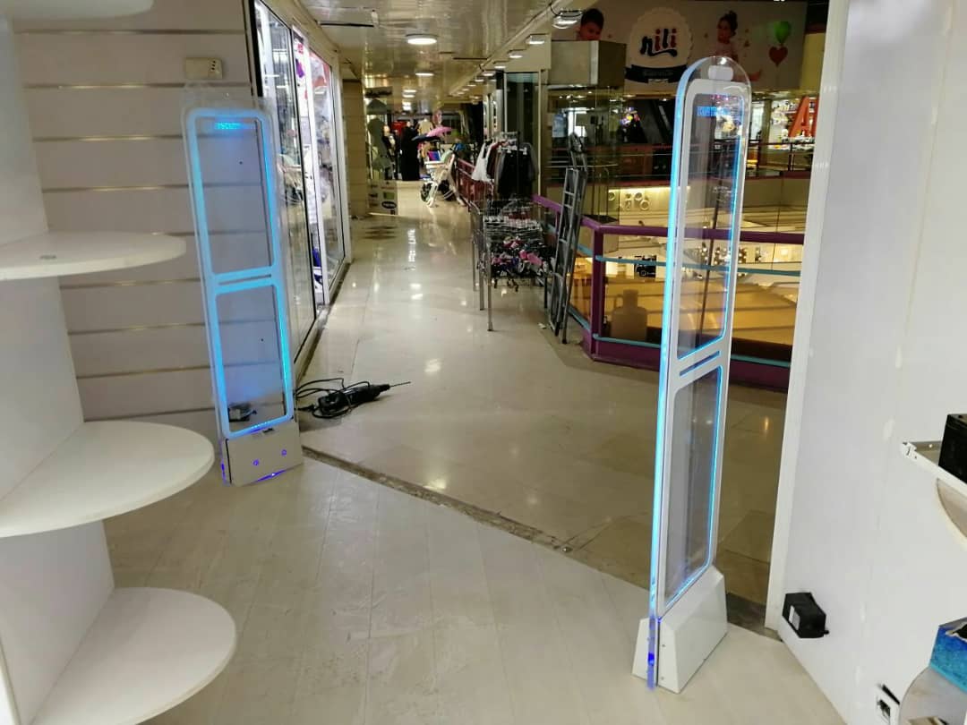 سیستم نظارت الکترونیکی(EAS) راهکار پیشرفته برای پیشگیری از سرقت در فروشگاه ها