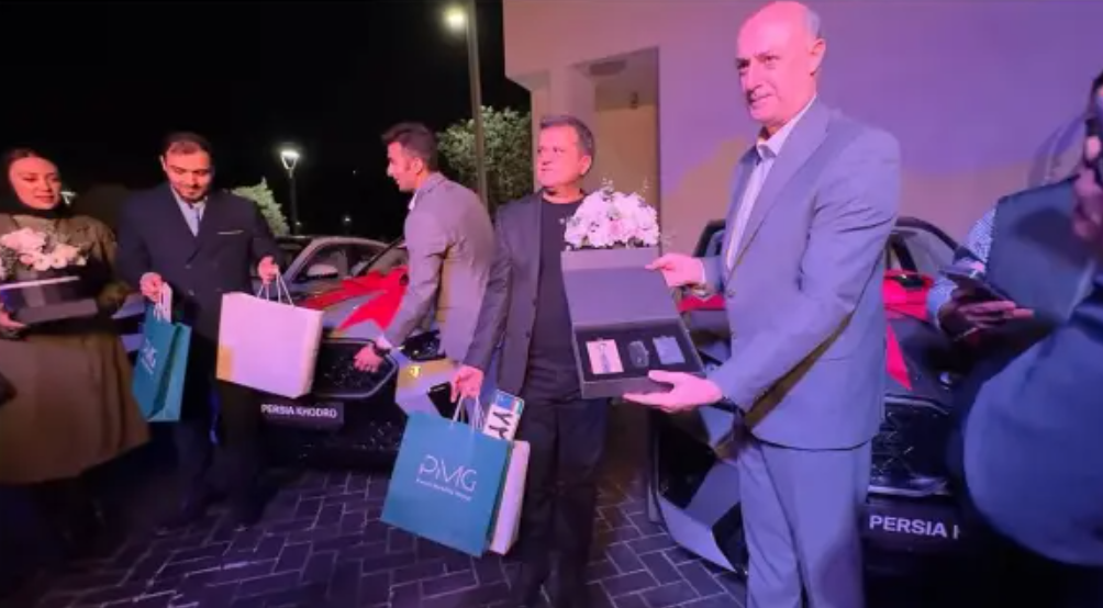 پرشیا خودرو تحویل بامو x۱، x۲ و ۲۲۵i به جانبازان را کلید زد