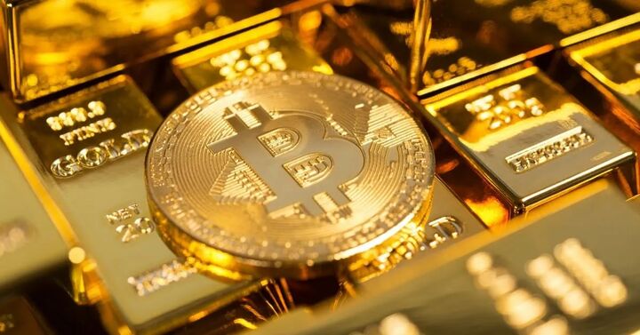 رقابت طلا و بیت کوین به‌عنوان دارایی امن در پایان ۲۰۲۵