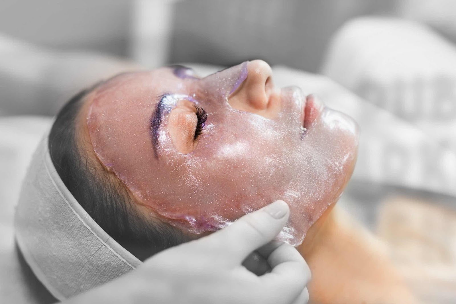 فیشال چیست و چگونه پوست را متحول می‌ کند؟