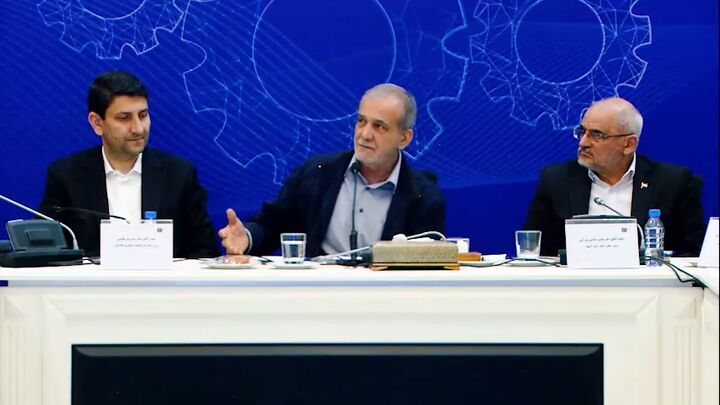 پزشکیان: ساختار آموزش کشور را متحول می‌کنیم