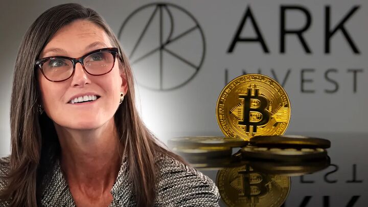 آرک اینوست پیش‌بینی قیمت بیت‌ کوین را در پی رشد سریع استیبل‌ کوین‌ها کاهش داد