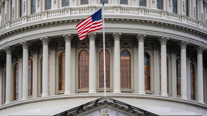 عقب‌نشینی دموکرات‌ها؛ تعطیلی دولت آمریکا رو به پایان است