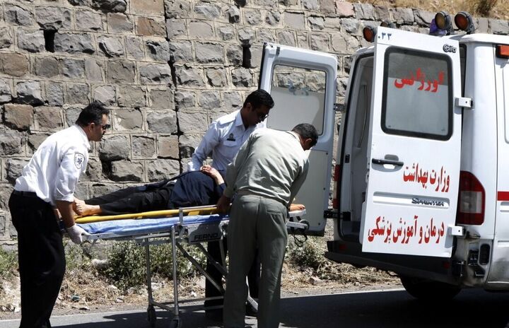 مصدومیت ۱۱ نفر در اثر واژگونی یک پل در نزدیکی سد فریمان