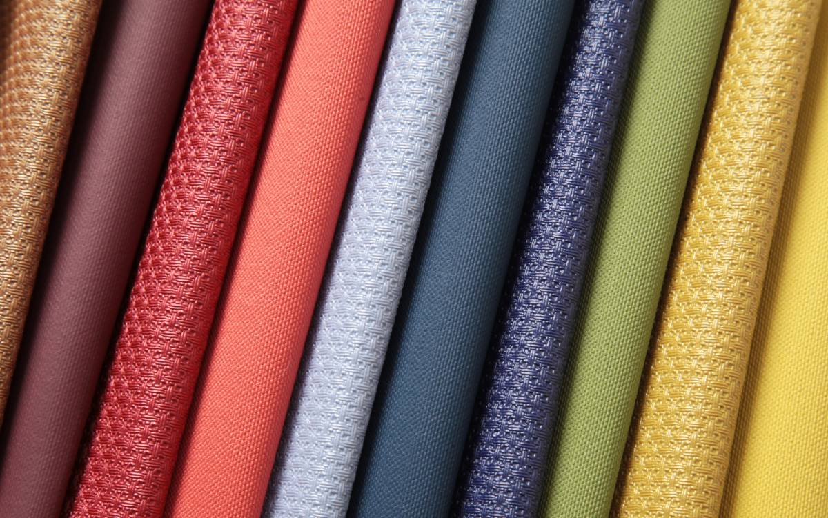 بررسی مقاومت حرارتی عجیب پارچه سیلیکونی؛ تا چه دمایی دوام میآورد؟