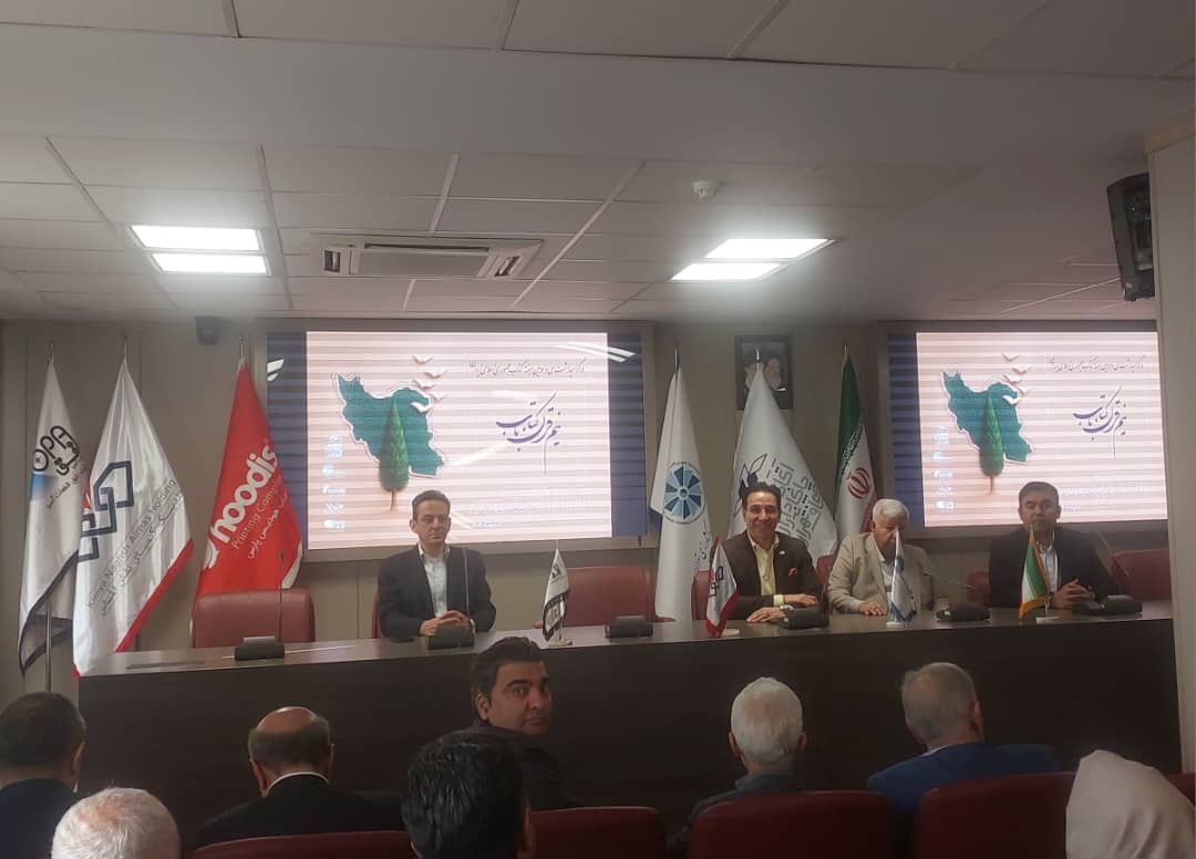 نیم قرن چاپ عشق| عابدین: پیشکسوتان ستون‌های فرهنگی صنعت چاپ‌اند