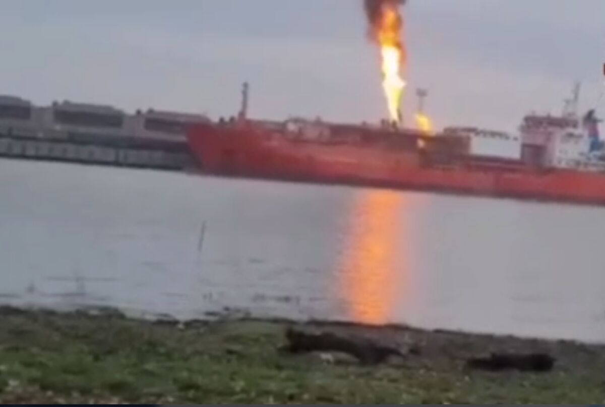 کشتی ترکیه در اوکراین هدف قرار گرفت