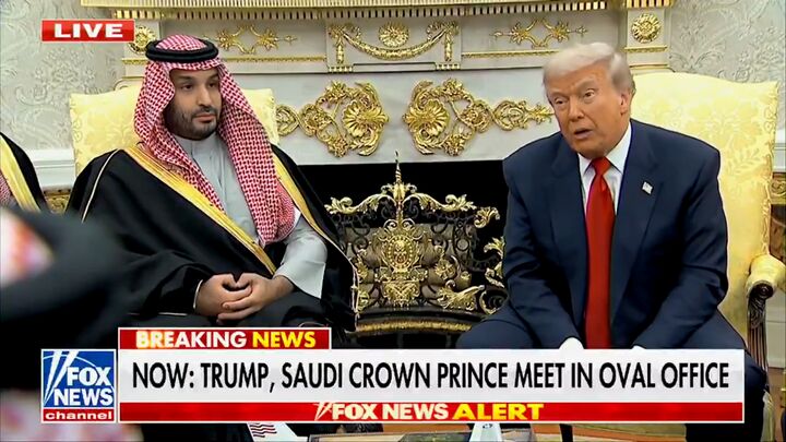 ترامپ: ما با ایران در حال مذاکره هستیم و خوب است که با ایران به توافق برسیم