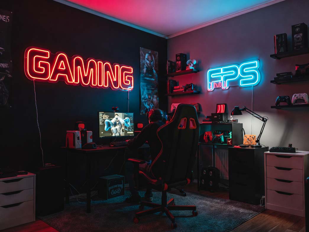 نقش تابلو نئون در افزایش فروش و جذب مشتریان