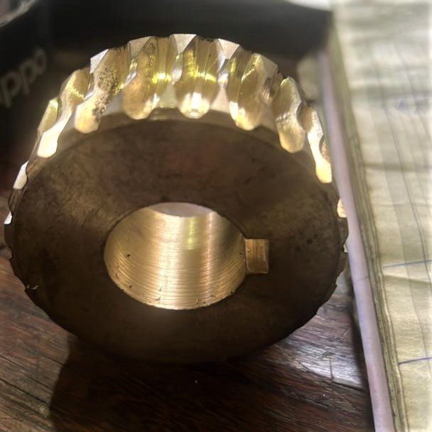 راهنمای خرید و فروش اره آب صابونی: تمرکز بر مراحل تعمیر و نقش دنده برنجی