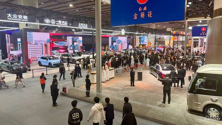 غلبه هوش مصنوعی بر صنعت خودرو | نبرد چینی ها با خودروسازان جهانی