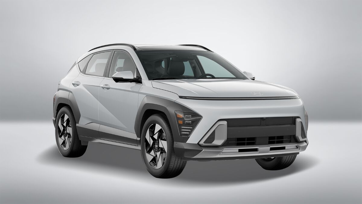 واکنش سرد بازار ماشین به افزایش قیمت بنزین | برخی خودروهای مونتاژی و وارداتی گران شدند