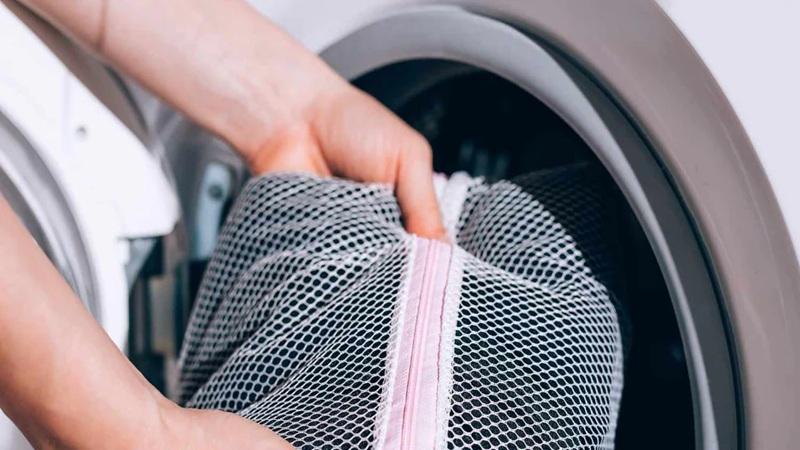 شستن لباس مجلسی در ماشین لباسشویی