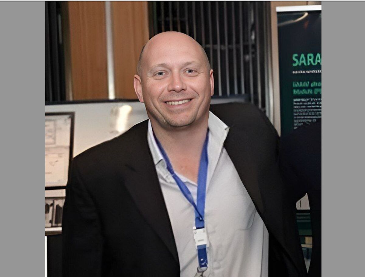 گروه هکری حنظله با یک دسته‌گل به استقبال دانشمند صهیونیست رفت!