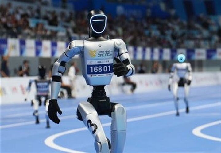 هشدار چین درباره تب تولید ربات‌های انسان‌نما