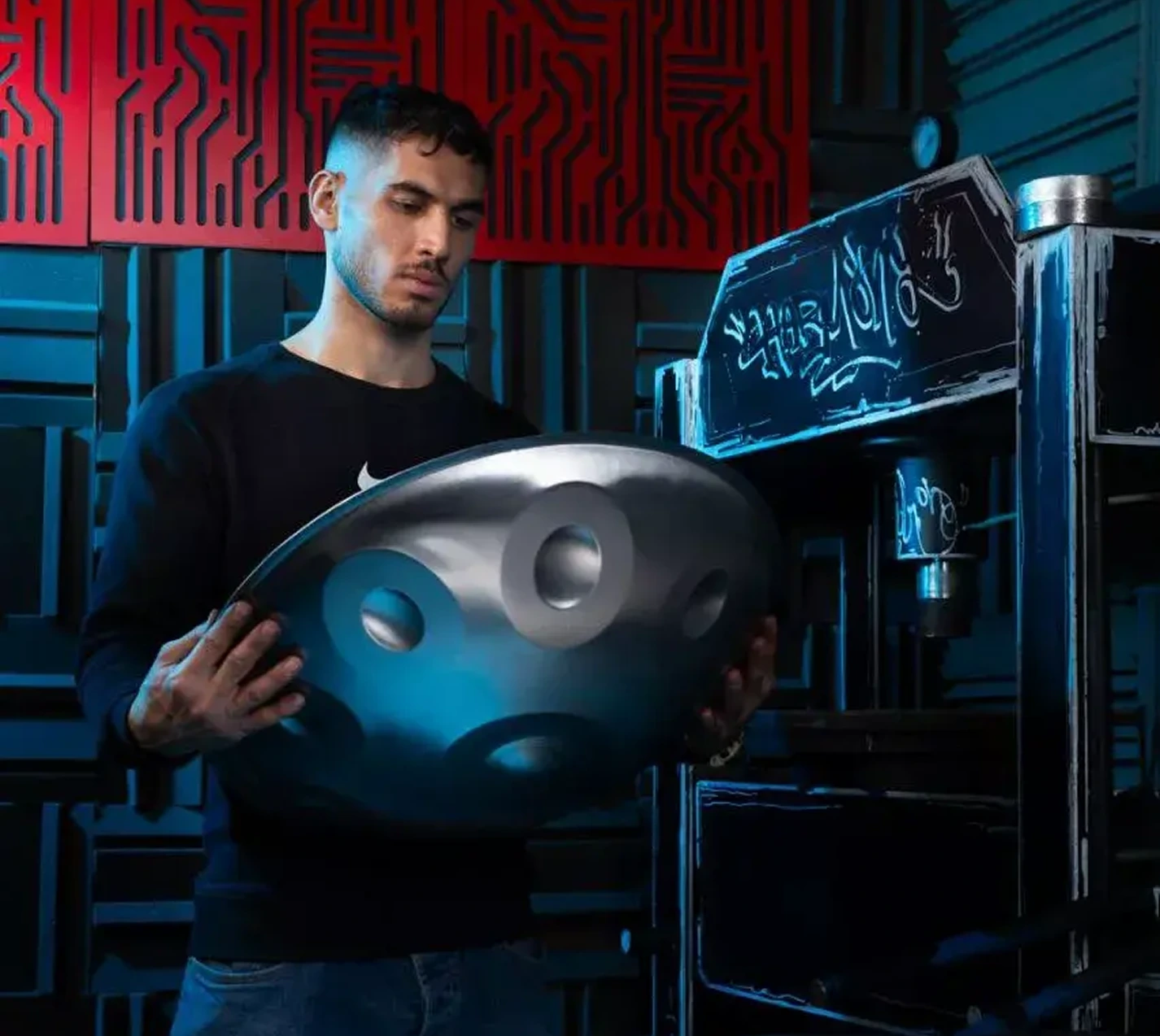 بازار موسیقی در رکود اقتصادی؟ نگاهی به افزایش خرید سازهای آرامش‌بخش مانند هنگ درام